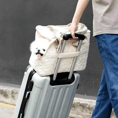 Découvrez notre sac à bandoulière pour animaux de compagnie, le compagnon idéal pour les sorties avec votre animal préféré. Sac à bandoulière pour animaux, sac à bandoulière pour chien, sac à bandoulière pour chat, sac à bandoulière pour petit animal, sac à bandoulière confortable, sac à bandoulière sécurisé, sac à bandoulière durable, sac à bandoulière élégant, sac à bandoulière pratique, sac à bandoulière pour randonnée.